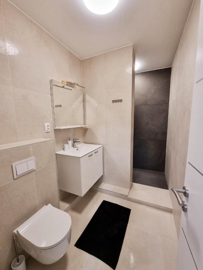 Appartement Paradiso Arx à Pula Extérieur photo