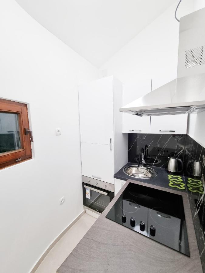 Appartement Paradiso Arx à Pula Extérieur photo